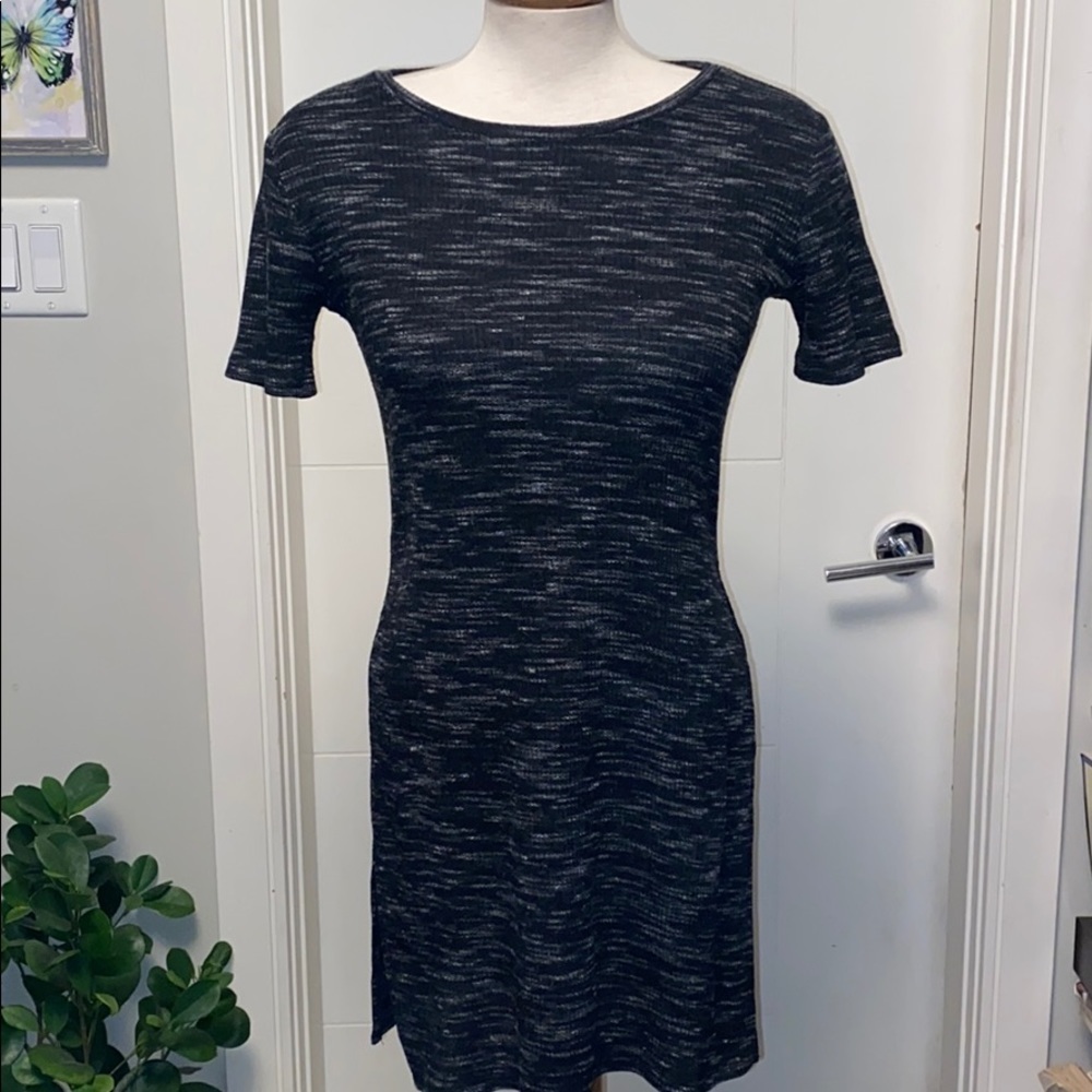 Dynamite Split Side Top In Merle Grey - Picture 2 of 5
